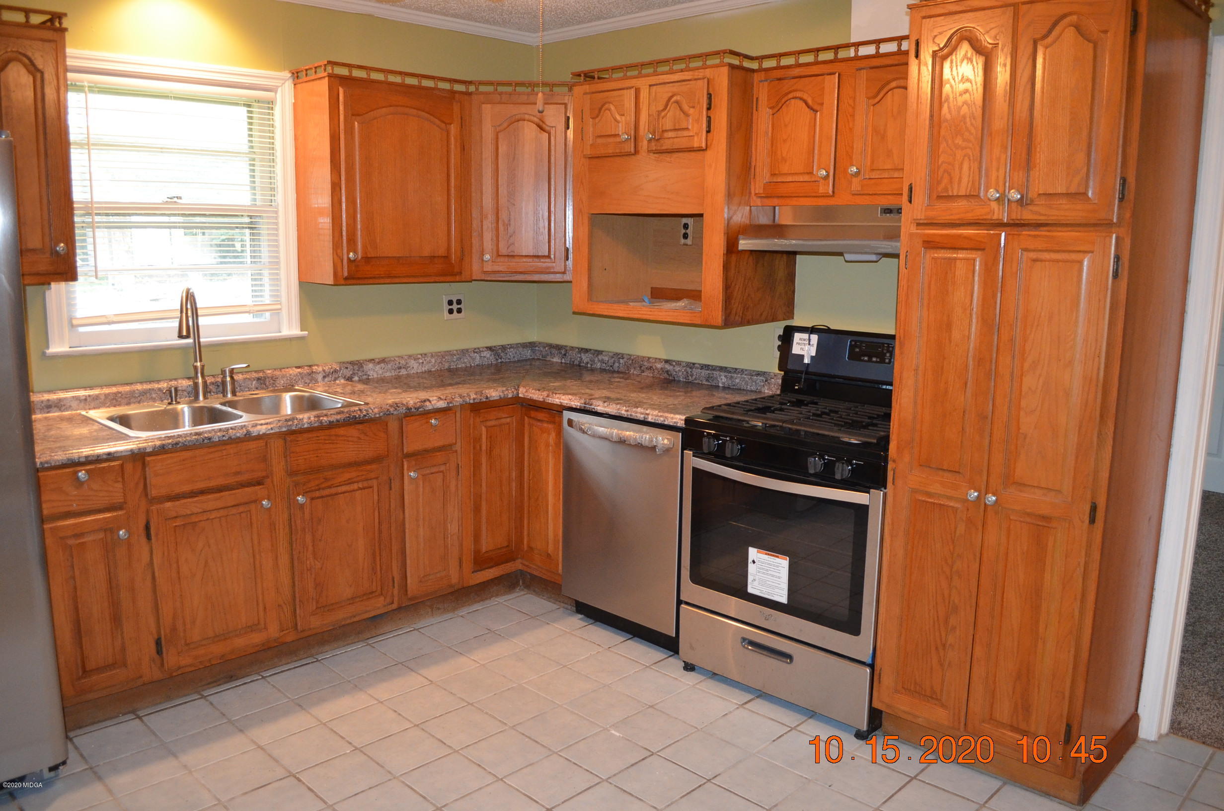 2440 Robinhood Road Macon, GA 31206 - Photo 6 of 20 2020-10-15 10.45.45