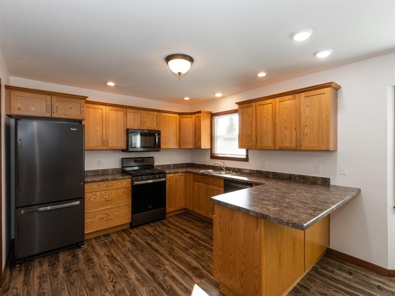 420 East 2nd Street Riverside, IA 52327 - Photo 5 of 22 Gallery Image 5