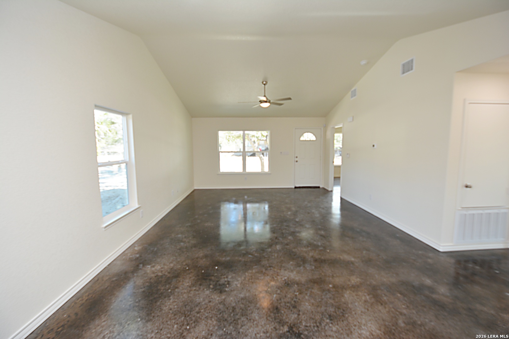 1436 Laguna Spring Branch, TX 78070 - Photo 4 of 10