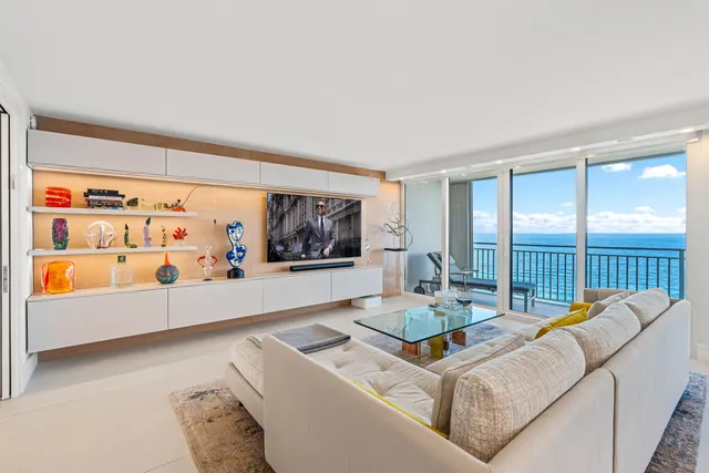 $2,650,000 | 2600 South Ocean Boulevard, Unit 19E, Boca Raton, FL 33432