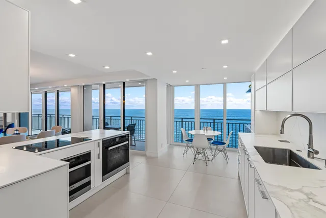 $2,650,000 | 2600 South Ocean Boulevard, Unit 19E, Boca Raton, FL 33432