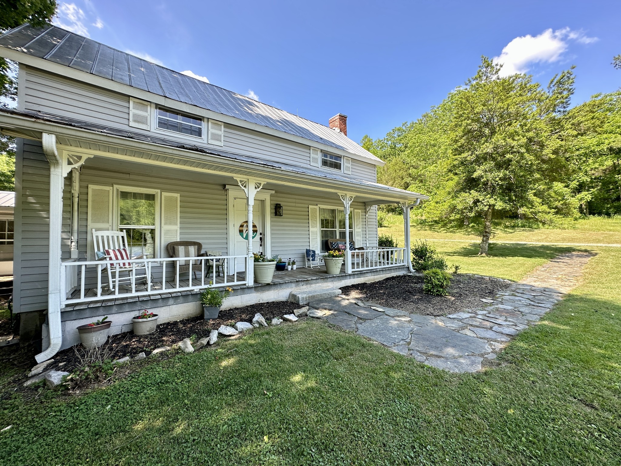 3437 Wolf Creek Road Silver Point, TN 38582 - Photo 3 of 70 front view of a house with a yard