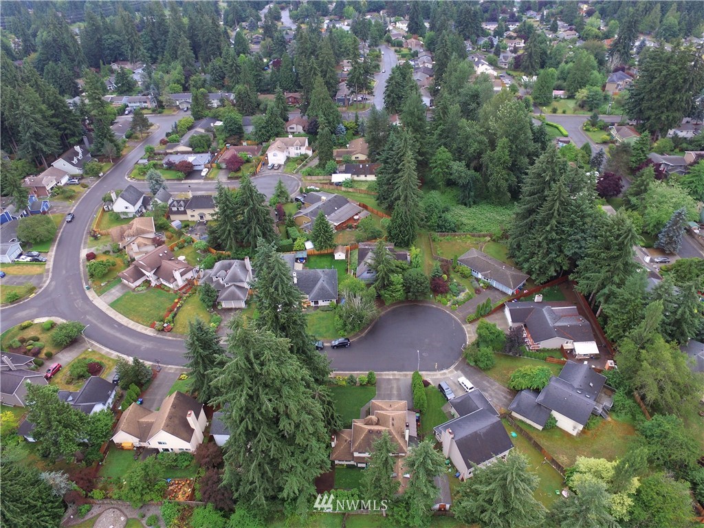 2503 166th Place Southeast Bothell, WA 98012 - Photo 3 of 21 Gallery Image 3