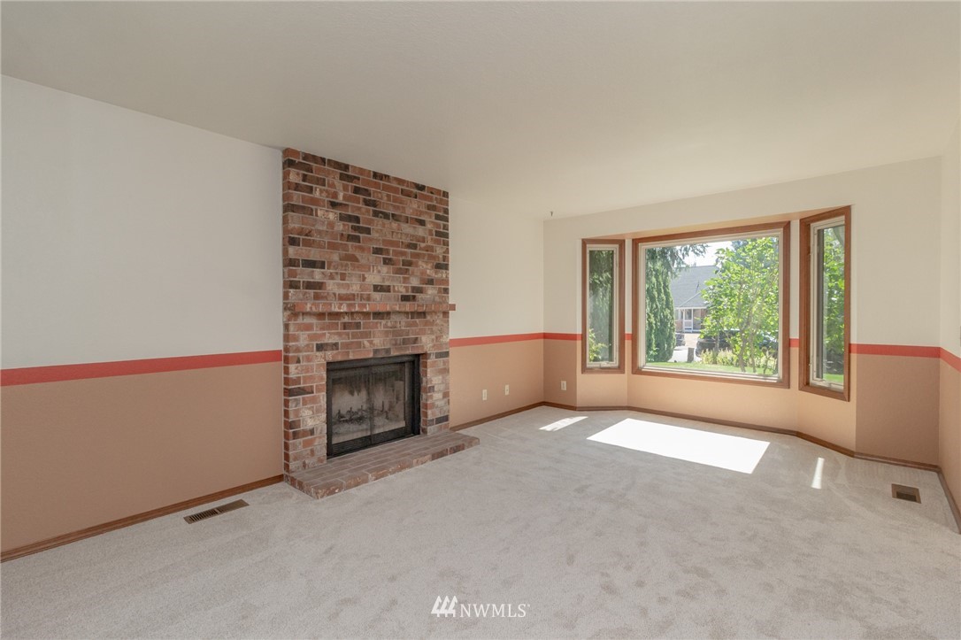 2503 166th Place Southeast Bothell, WA 98012 - Photo 6 of 21 Gallery Image 6