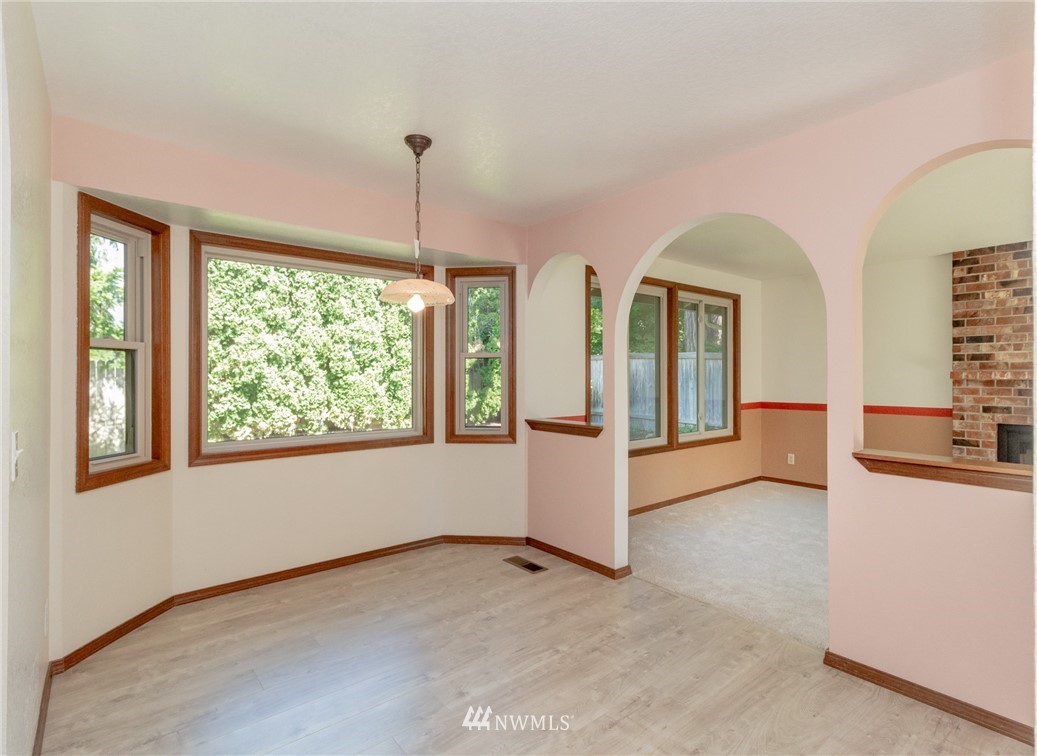 2503 166th Place Southeast Bothell, WA 98012 - Photo 7 of 21 Gallery Image 7