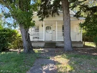 $65,000 | 856 East 210th Street, Euclid, OH 44119
