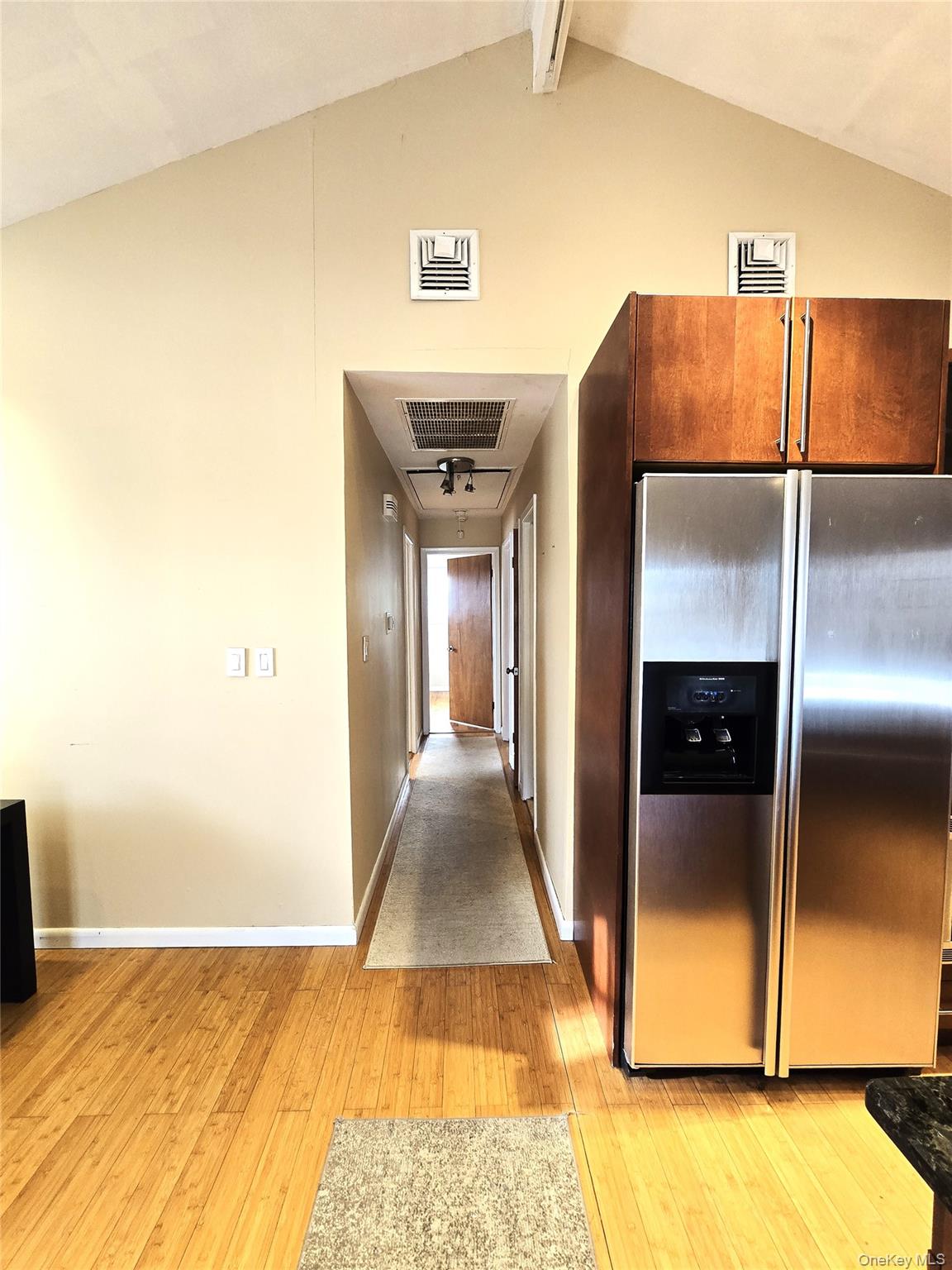 2364 Beverly Road, Unit 2 Wantagh, NY 11793 - Photo 16 of 28 Gallery Image 16