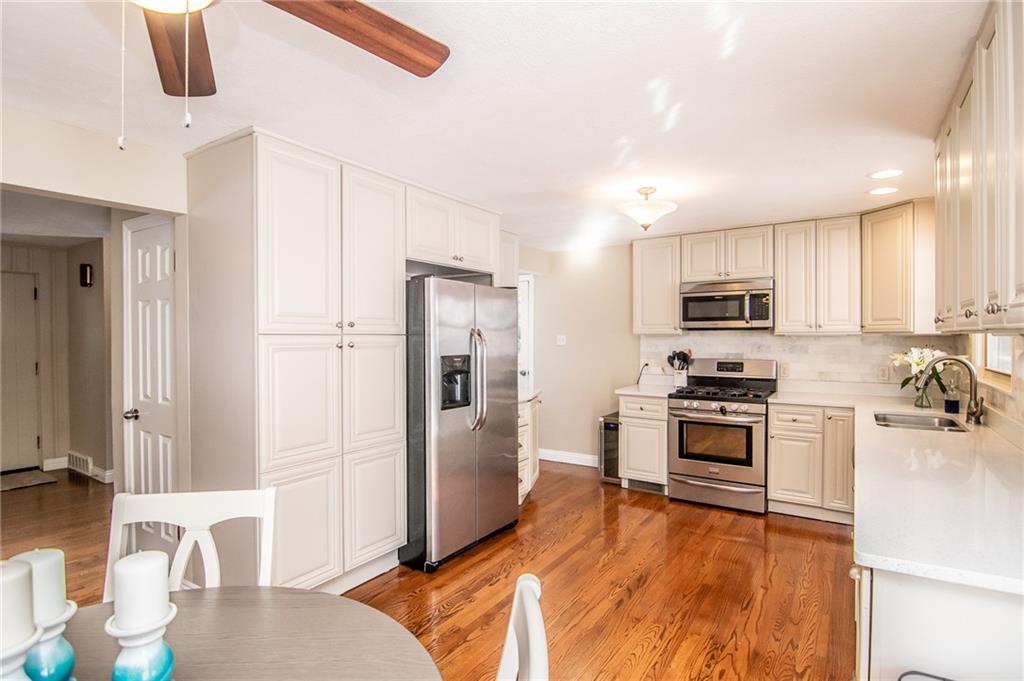 5207 Baptist Road Pittsburgh, PA 15236 - Photo 8 of 25 Gallery Image 8