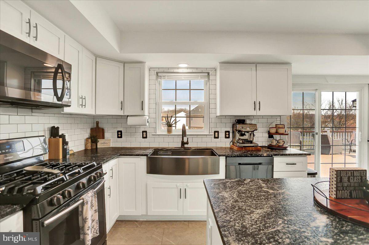 4385 Hillside Road Reading, PA 19606 - Photo 12 of 37 Enjoy all of the stainless steel appliances