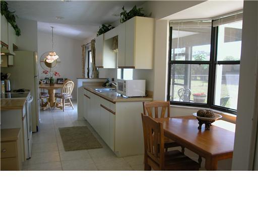 938 Southwest Bay State Road Port St. Lucie, FL 34953 - Photo 4 of 16 Gallery Image 4