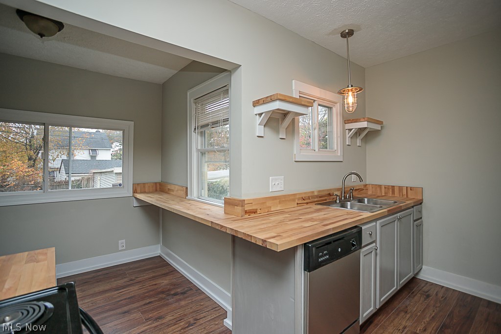 992 Greyton Road Cleveland Heights, OH 44112 - Photo 8 of 35 Gallery Image 8