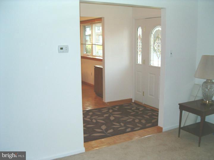 79 Dawn Road Levittown, PA 19056 - Photo 3 of 13 Foyer