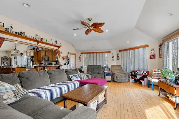 $450,000 | 6 Plum Tree Lane, Hubbardston, MA 01452