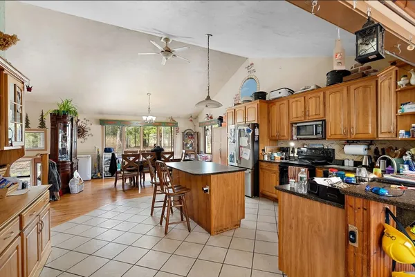 $450,000 | 6 Plum Tree Lane, Hubbardston, MA 01452