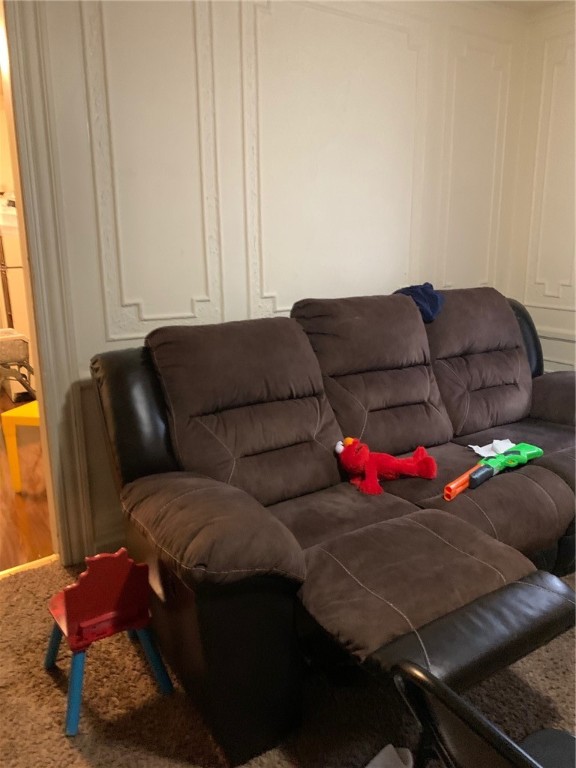 6 Calihan Park Rochester, NY 14606 - Photo 3 of 5