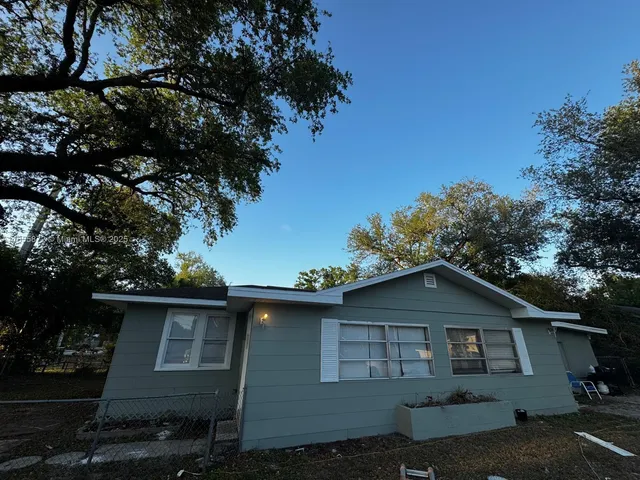 $360,000 | 2105 Franklin Street, Fort Myers, FL 33901