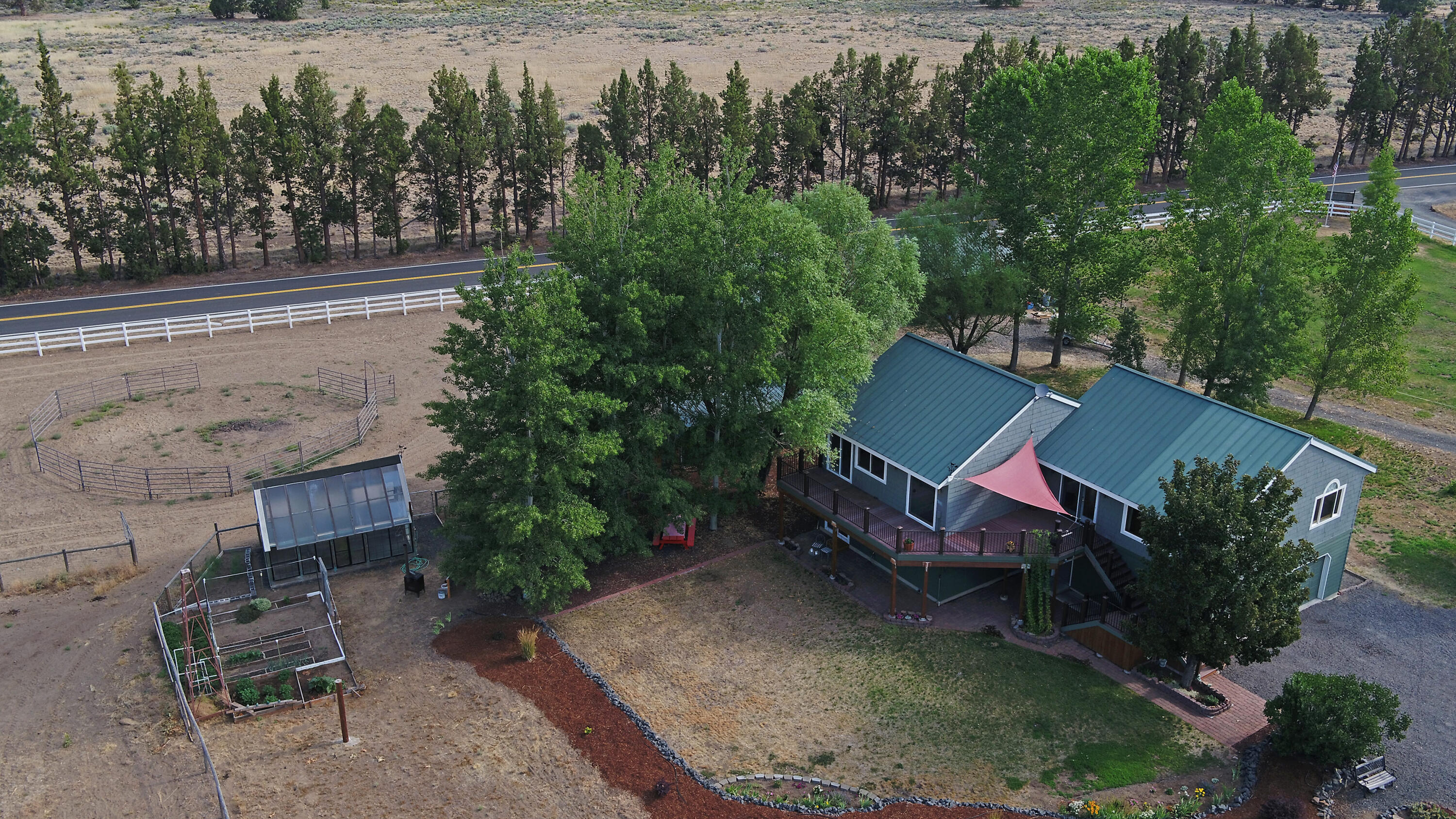 16825 Varco Road Bend, OR 97703 - Photo 31 of 56 30