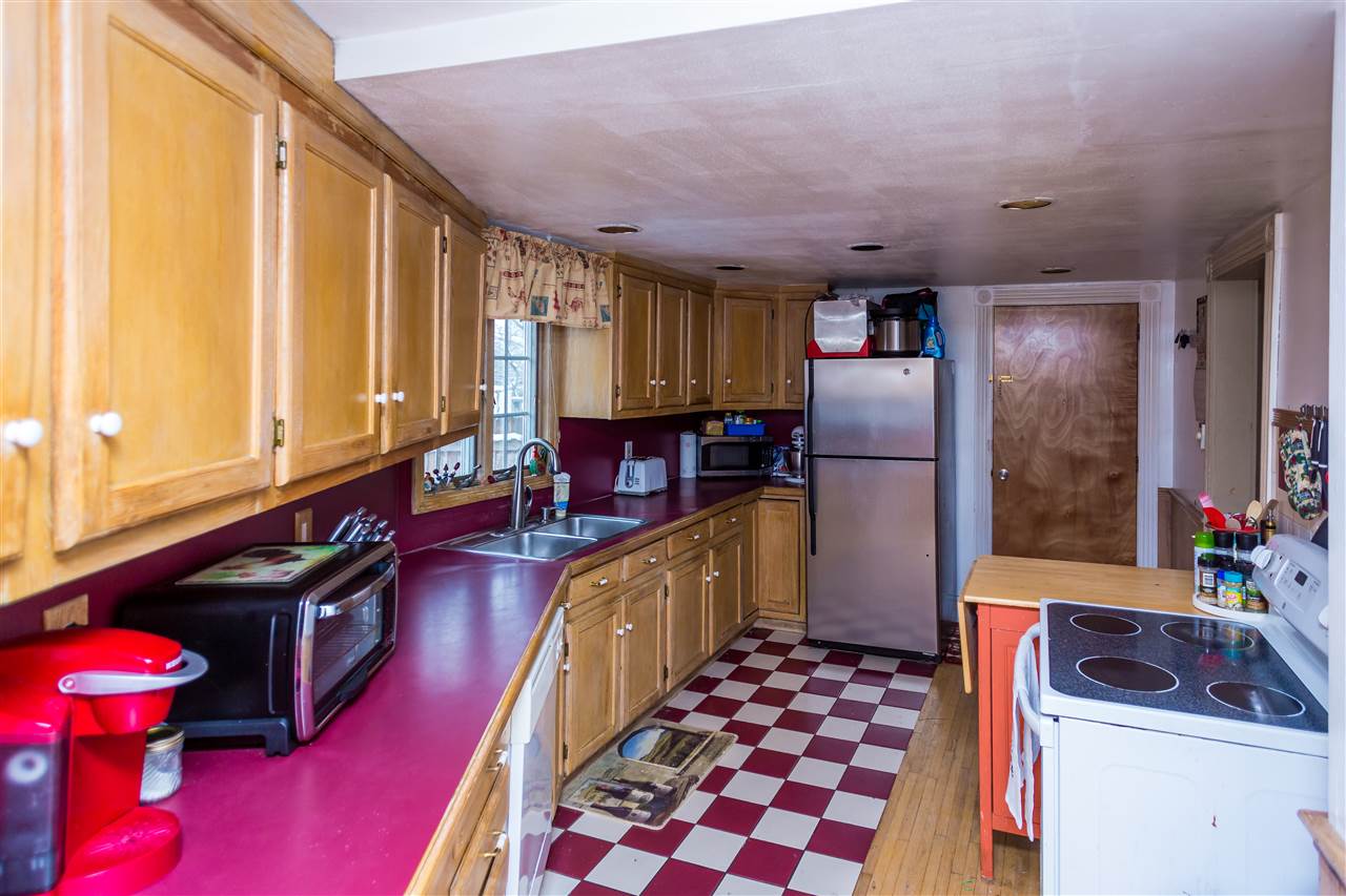 9 Clifford Street Exeter, NH 03833 - Photo 8 of 35 Gallery Image 8