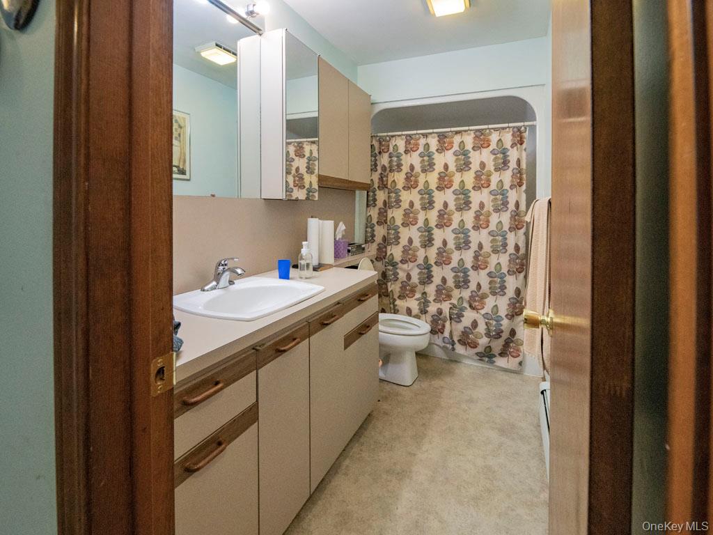 2080 Seamans Neck Road Seaford, NY 11783 - Photo 18 of 31