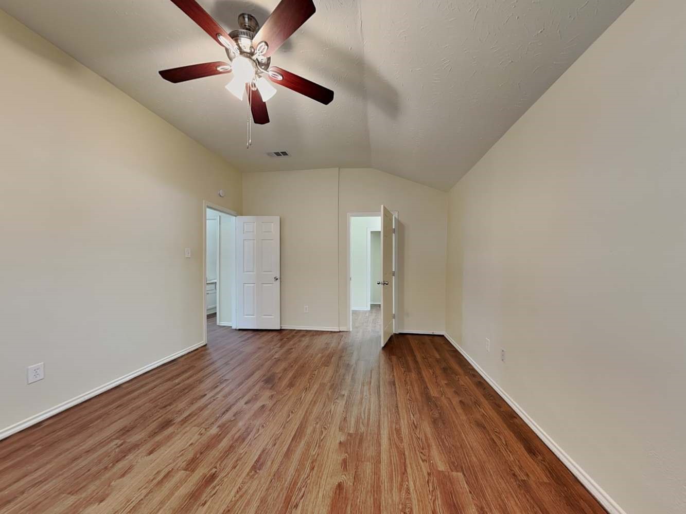 3902 Mattingham Drive Houston, TX 77066 - Photo 9 of 16