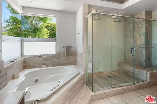 $18,000 | 8735 Dorrington Avenue, West Hollywood, CA 90048