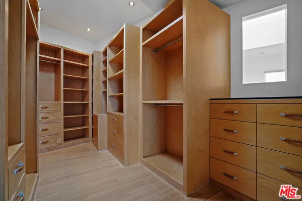 $18,000 | 8735 Dorrington Avenue, West Hollywood, CA 90048