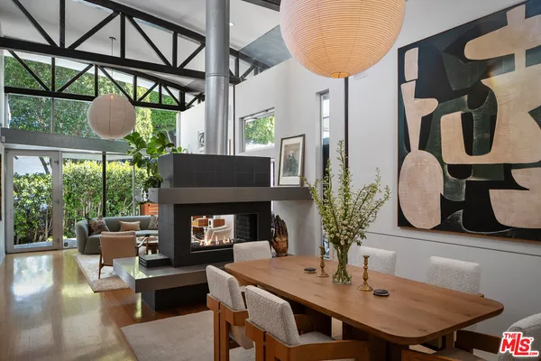 $18,000 | 8735 Dorrington Avenue, West Hollywood, CA 90048