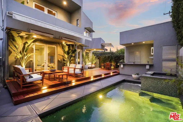 $18,000 | 8735 Dorrington Avenue, West Hollywood, CA 90048