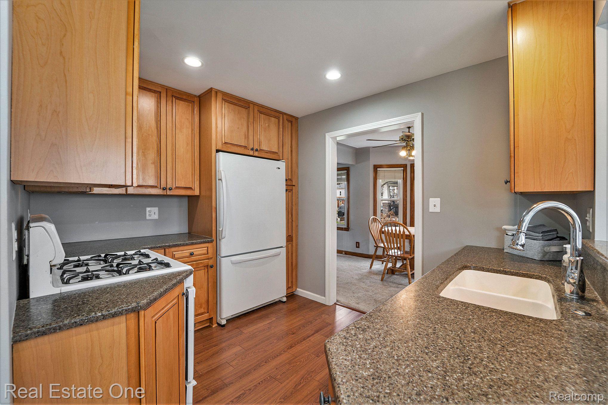 3226 Harvard Road Royal Oak, MI 48073 - Photo 9 of 22 Gallery Image 9