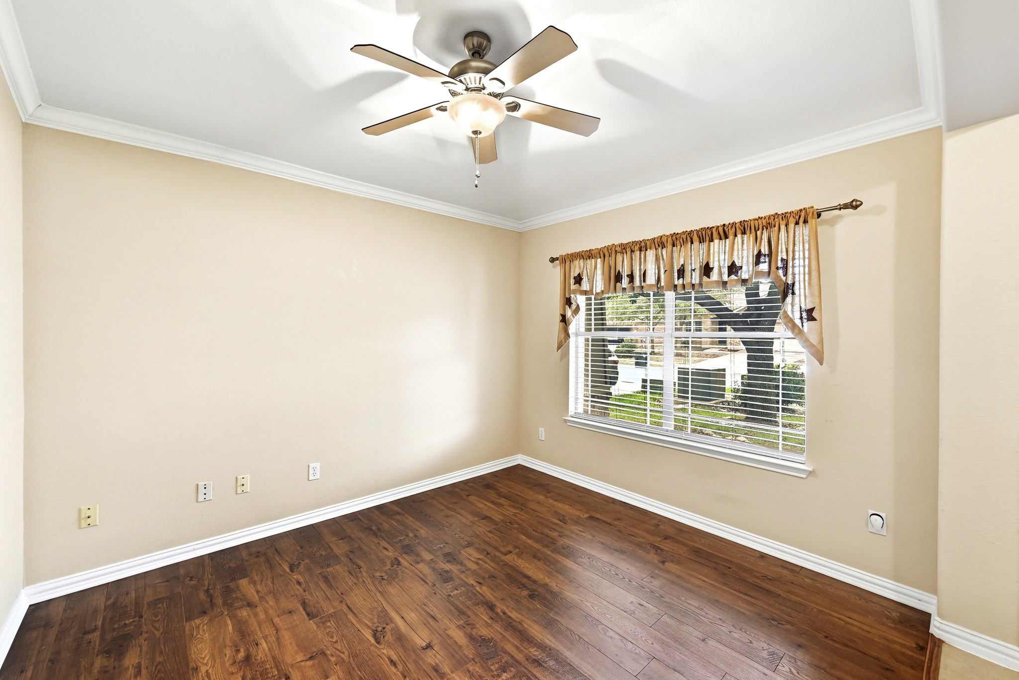 209 Calline Mayes Run Buda, TX 78610 - Photo 6 of 32 Flex space for office, additional dining room etc.