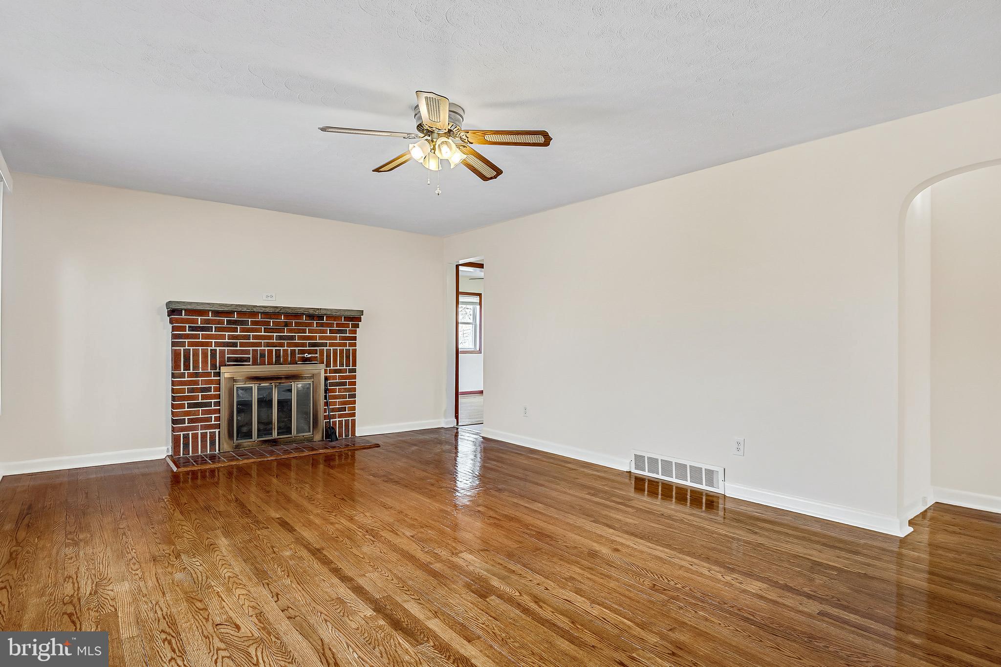 9473 East Springfield Road Seven Valleys, PA 17360 - Photo 6 of 28