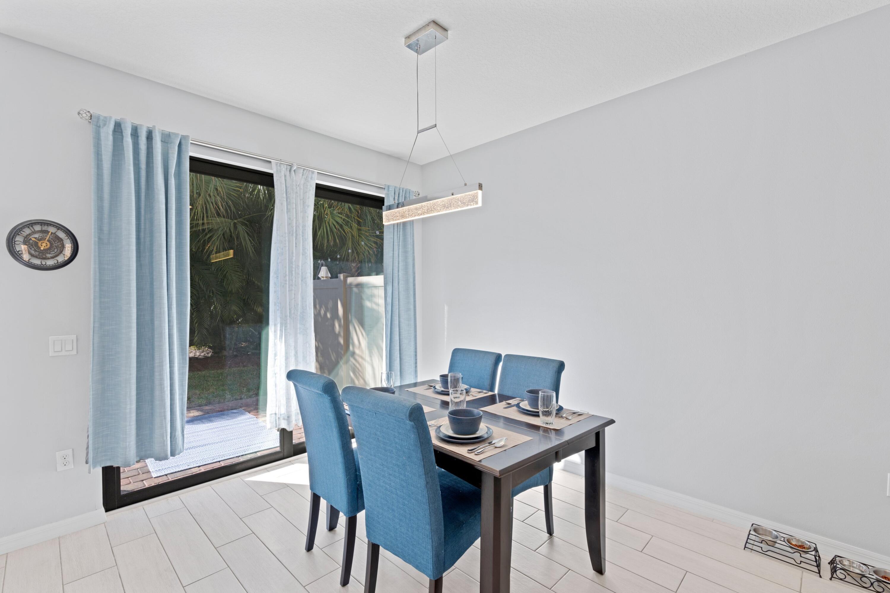 8294 Cadre Noir Road Lake Worth, FL 33467 - Photo 12 of 31 DSC05373.jpg-SMALL