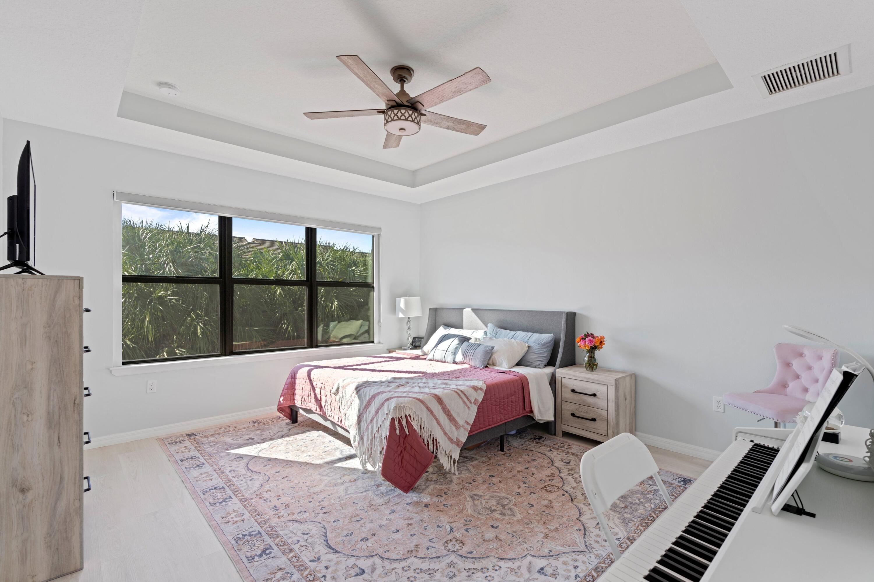 8294 Cadre Noir Road Lake Worth, FL 33467 - Photo 15 of 31 DSC05443.jpg-SMALL