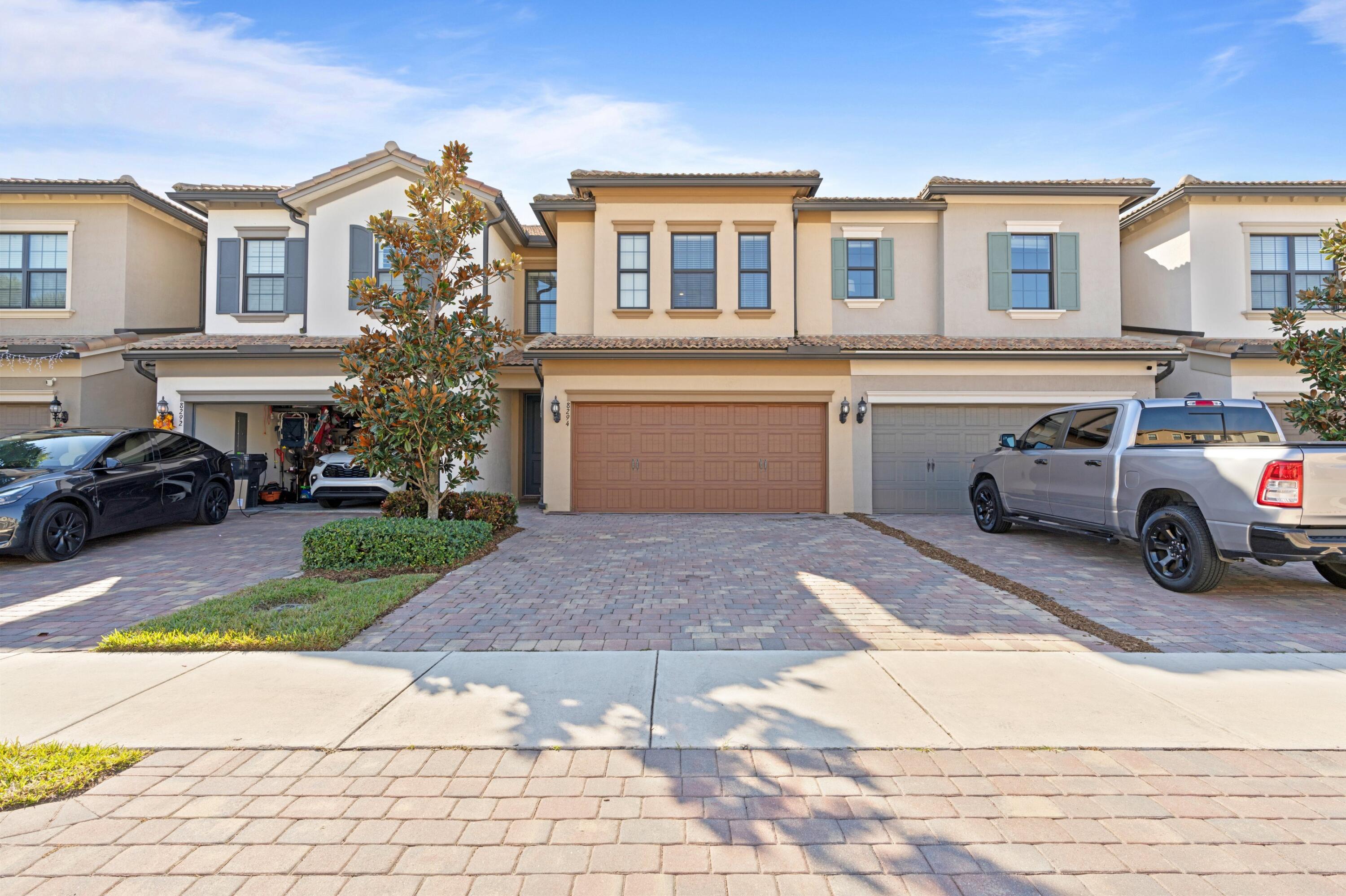 8294 Cadre Noir Road Lake Worth, FL 33467 - Photo 2 of 31 DSC05471.jpg-SMALL