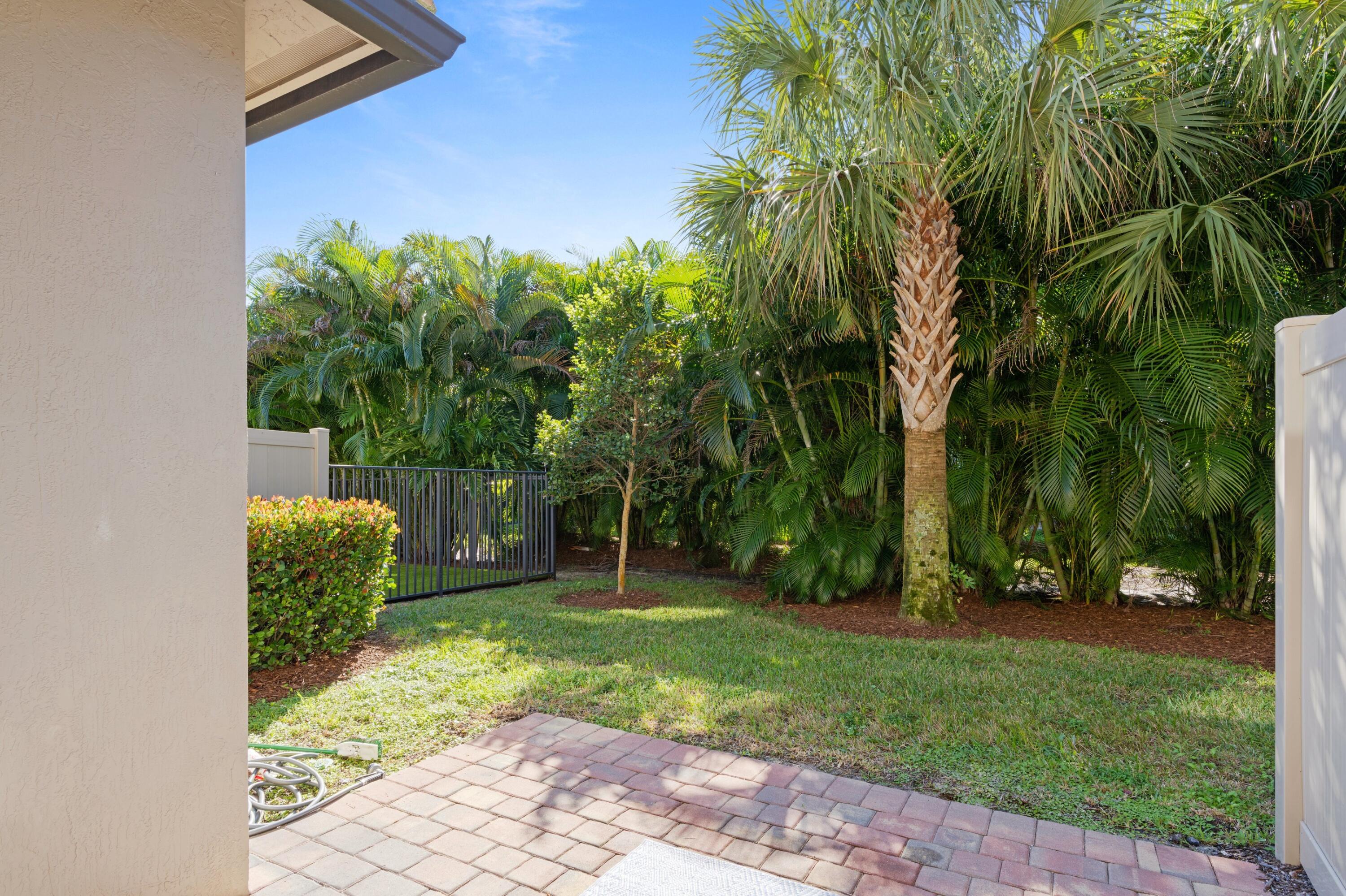 8294 Cadre Noir Road Lake Worth, FL 33467 - Photo 26 of 31 DSC05466.jpg-SMALL