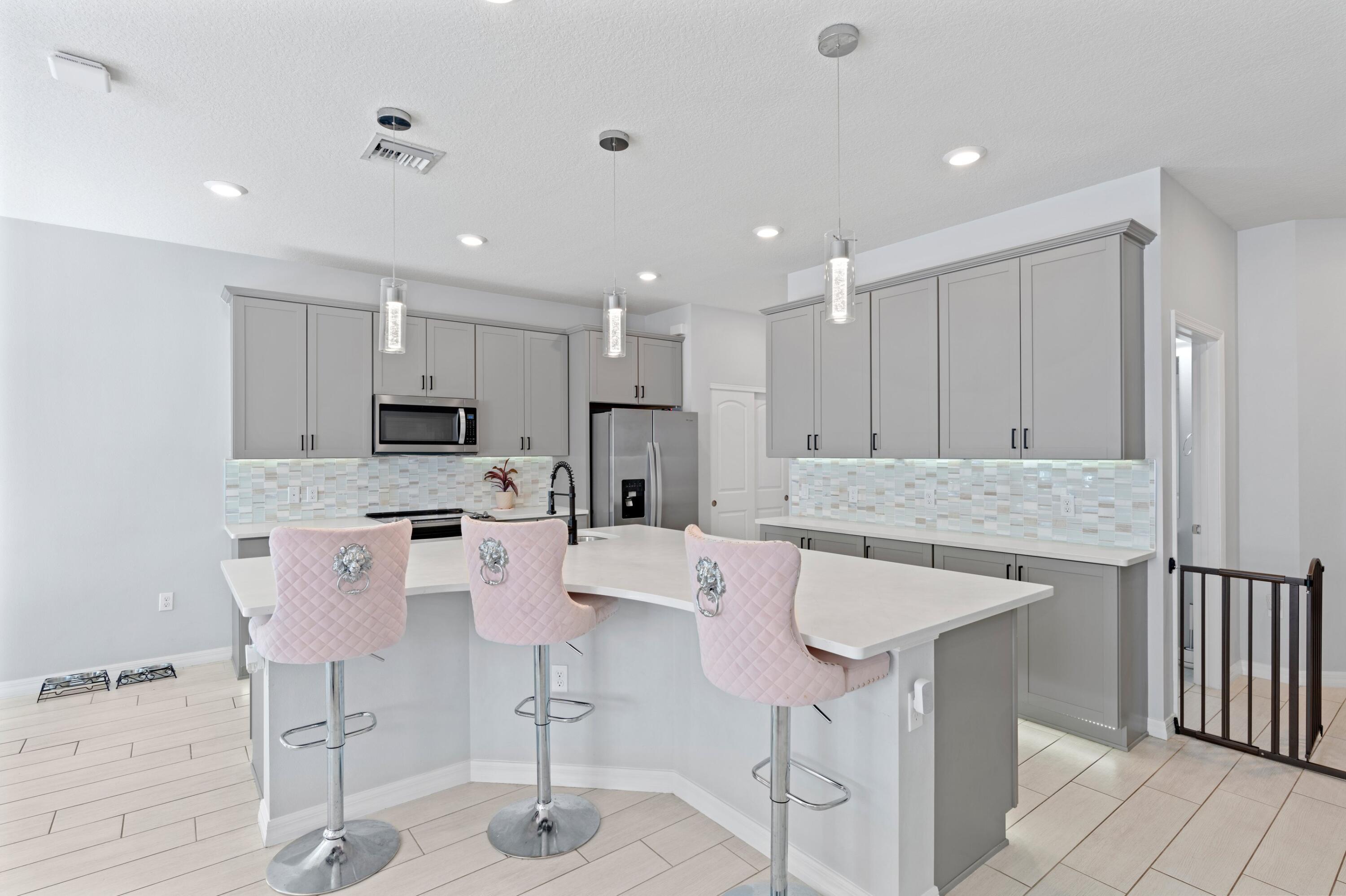 8294 Cadre Noir Road Lake Worth, FL 33467 - Photo 6 of 31 DSC05398.jpg-SMALL