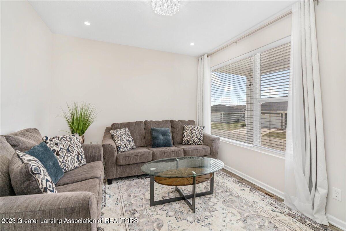 3962 Gallop Road East Lansing, MI 48823 - Photo 5 of 25 flex room