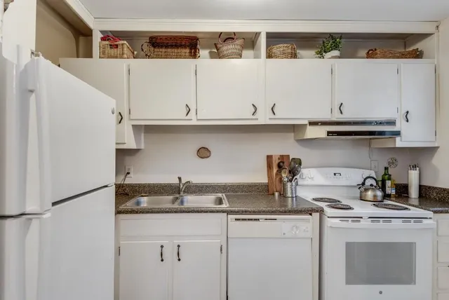 $195,000 | 510 Coventry Road, Unit 19B, Decatur, GA 30030