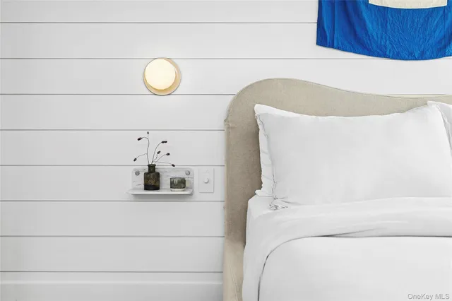 $2,795,000 | 34 Floyd Street, East Hampton, NY 11937