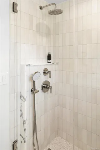 $2,795,000 | 34 Floyd Street, East Hampton, NY 11937