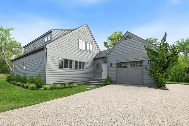 $2,795,000 | 34 Floyd Street, East Hampton, NY 11937