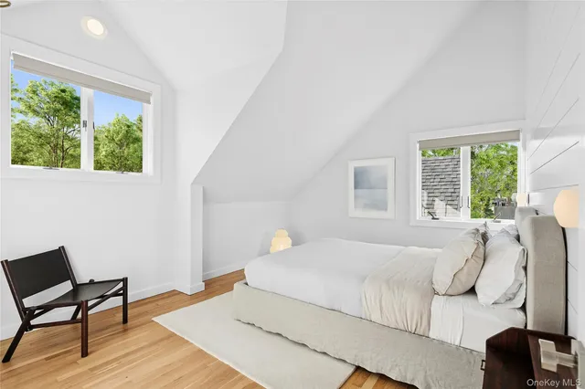 $2,795,000 | 34 Floyd Street, East Hampton, NY 11937