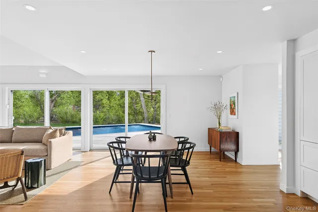 $2,795,000 | 34 Floyd Street, East Hampton, NY 11937