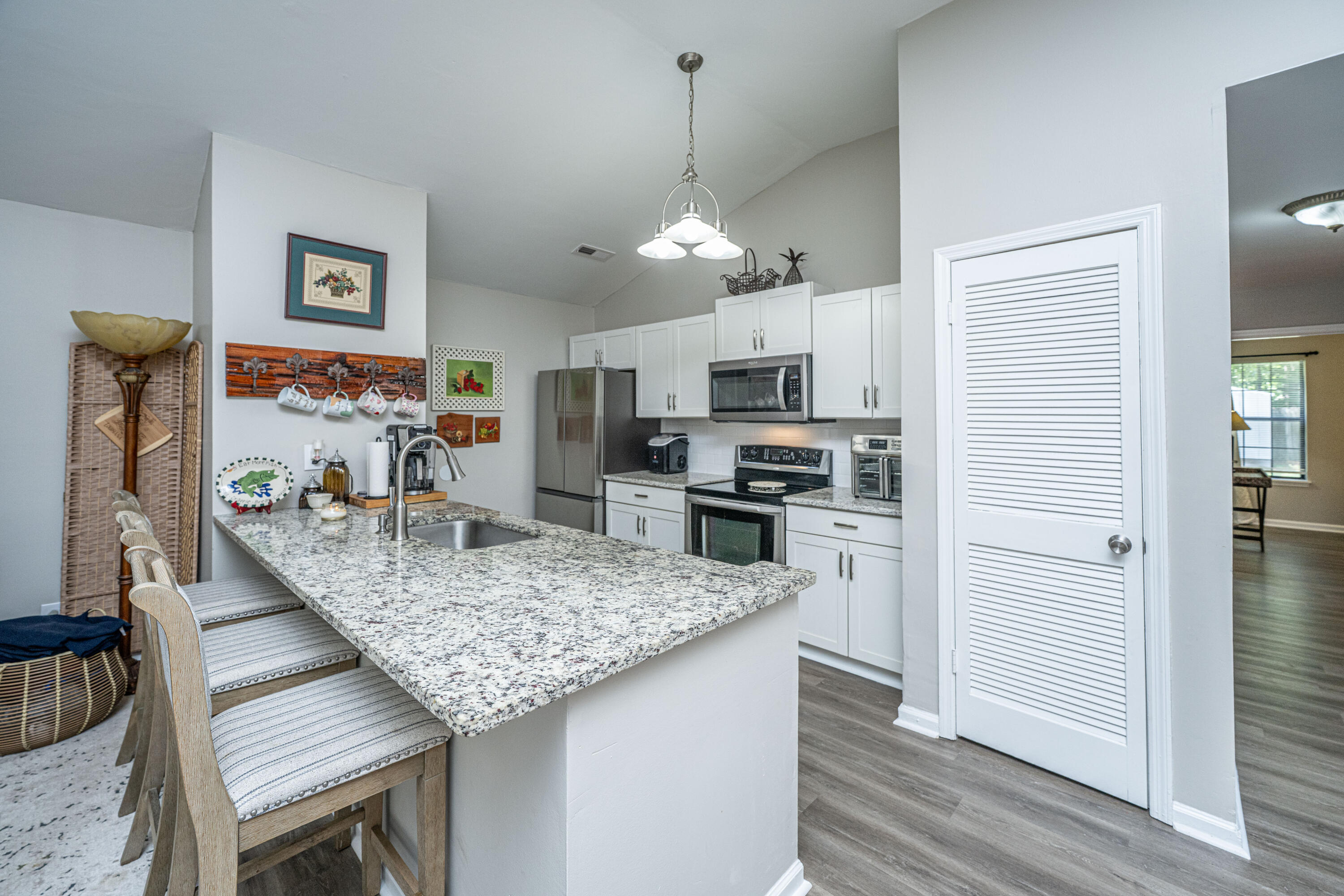 717 Temple Road, Unit B Ladson, SC 29456 - Photo 4 of 18 Kitchen