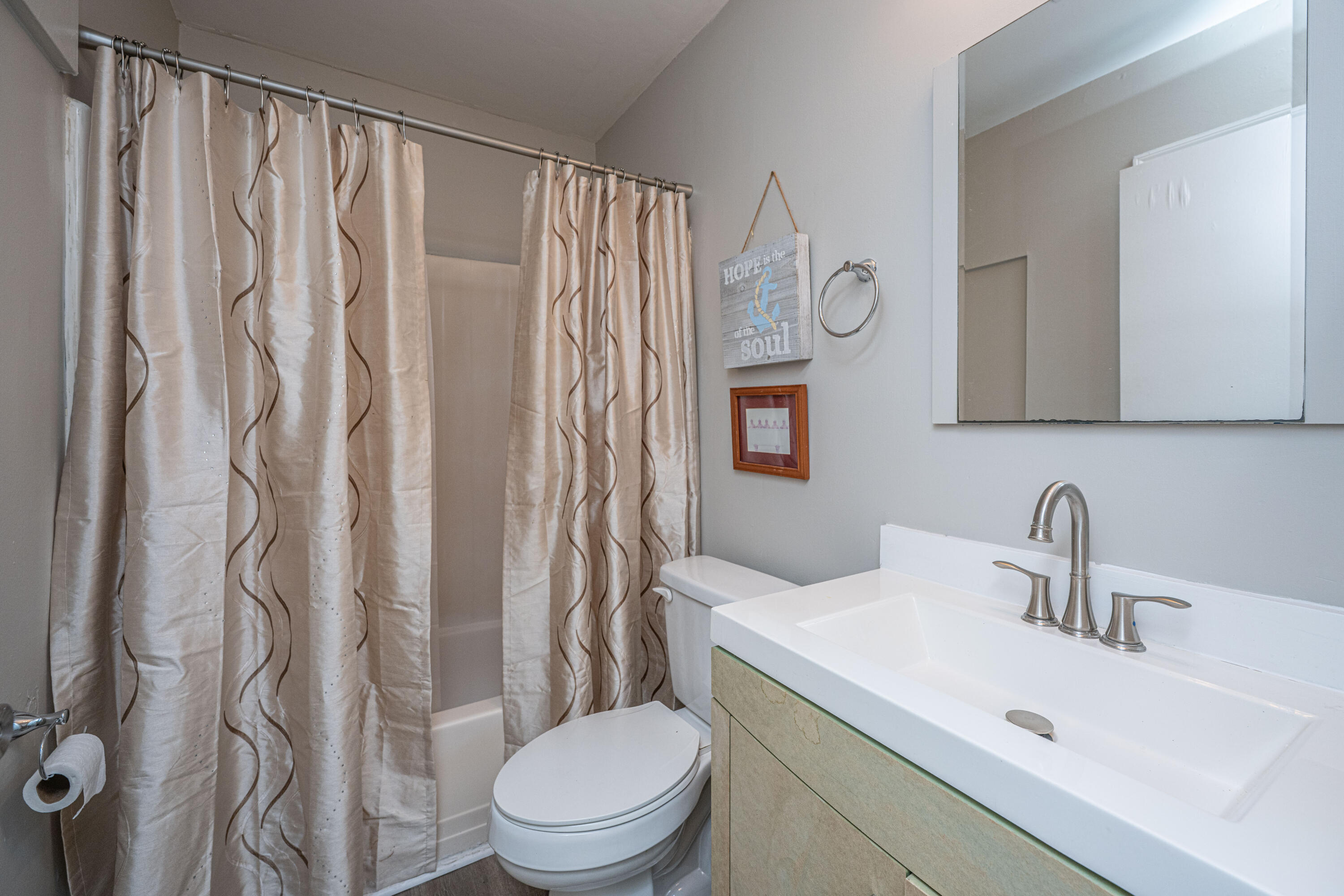 717 Temple Road, Unit B Ladson, SC 29456 - Photo 9 of 18 Hall bathroom