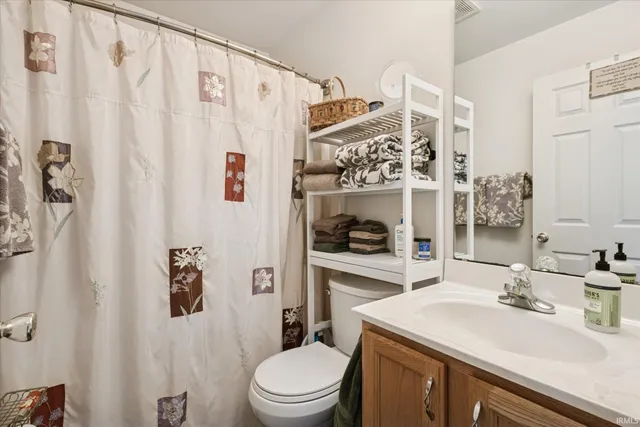 $265,000 | 3445 Field Gate Drive, South Bend, IN 46628