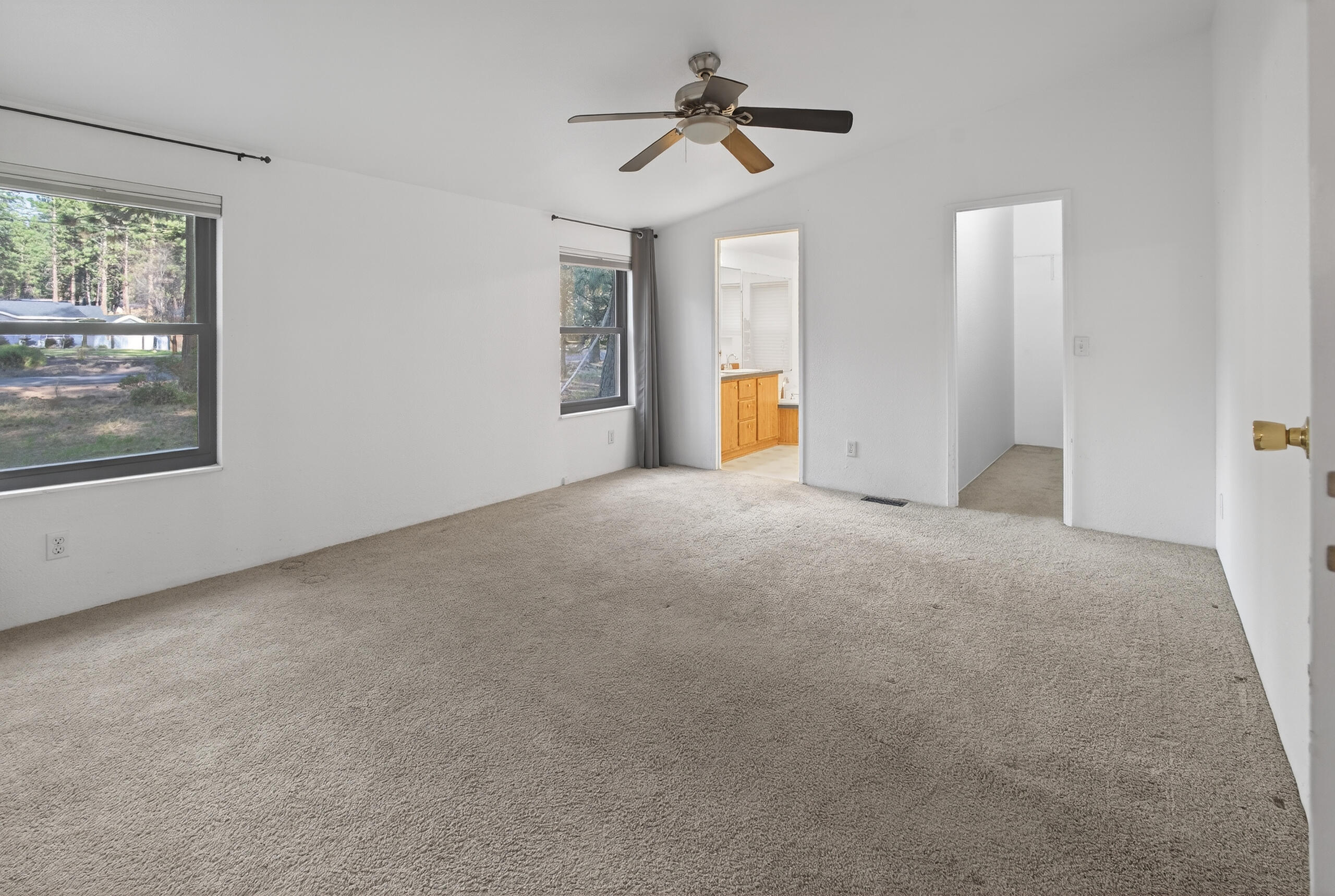 60097 Agate Road Bend, OR 97702 - Photo 14 of 48 Gallery Image 14