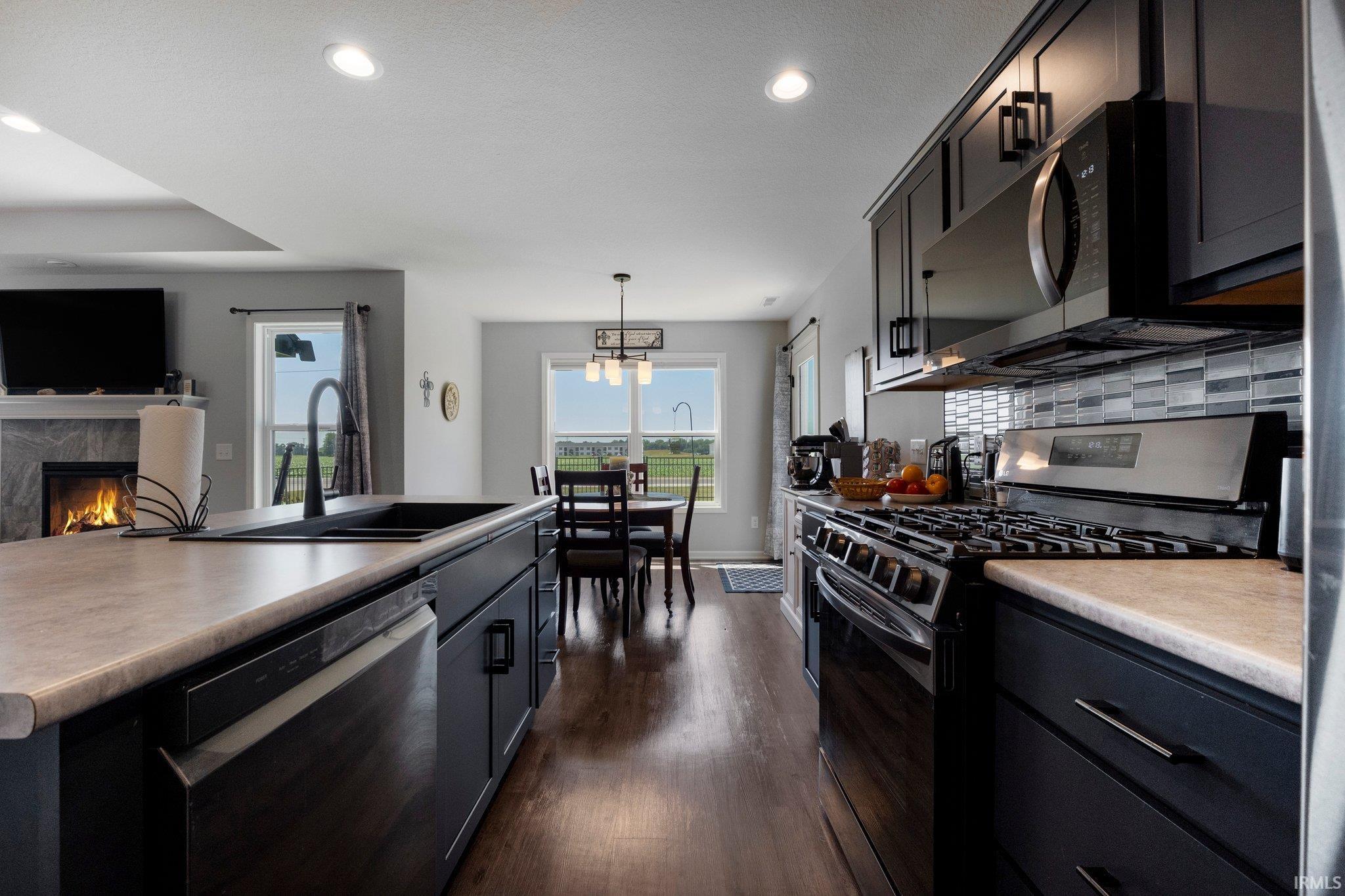 9086 Matthew Spring Run New Haven, IN 46774 - Photo 12 of 33