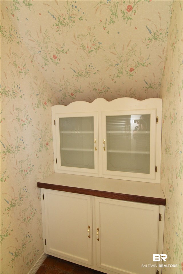 7147 Chapman Street Fairhope, AL 36532 - Photo 16 of 48 Butler's Pantry