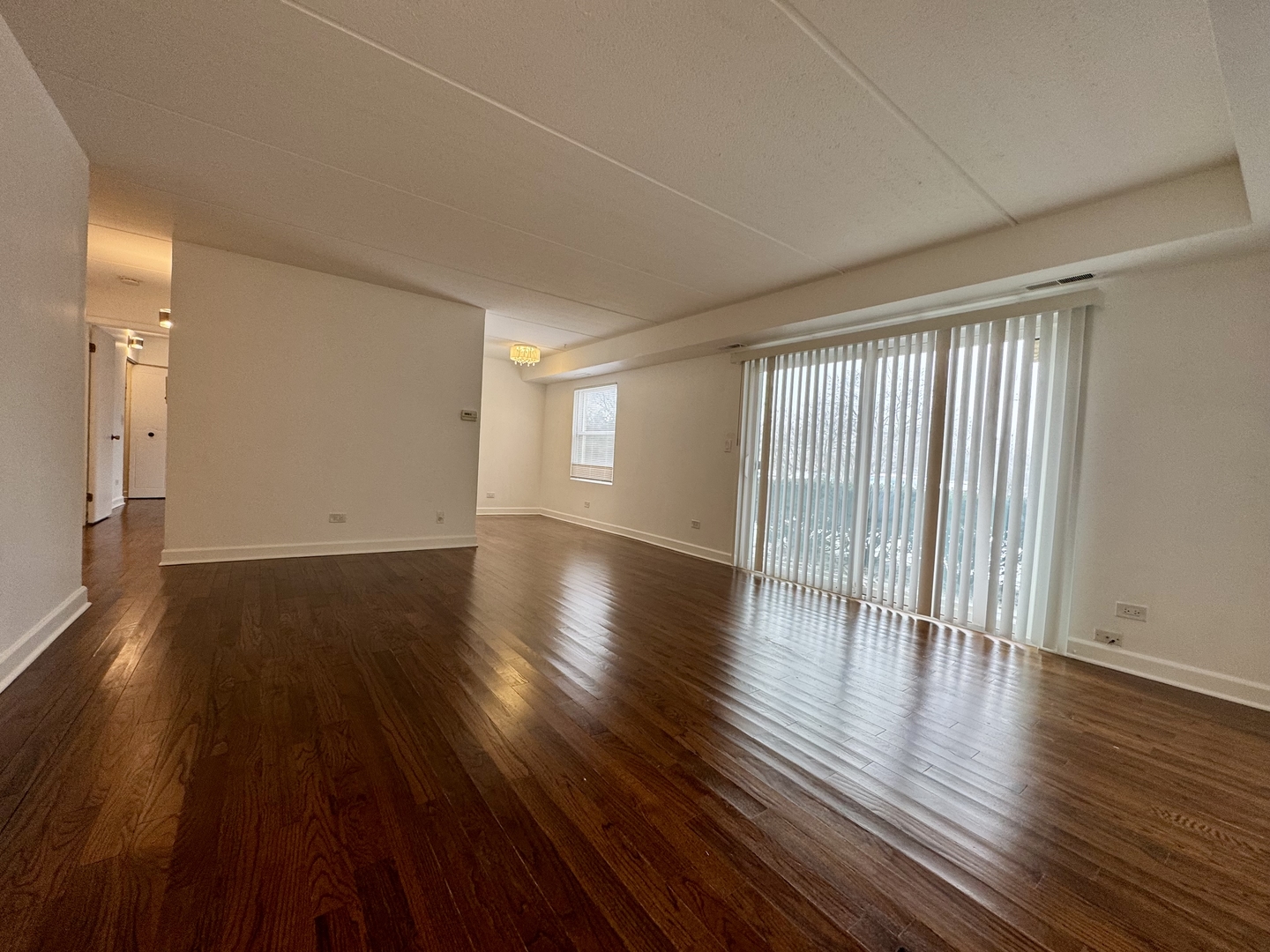 808 North River Road, Unit 1B Mount Prospect, IL 60056 - Photo 3 of 16 Gallery Image 3